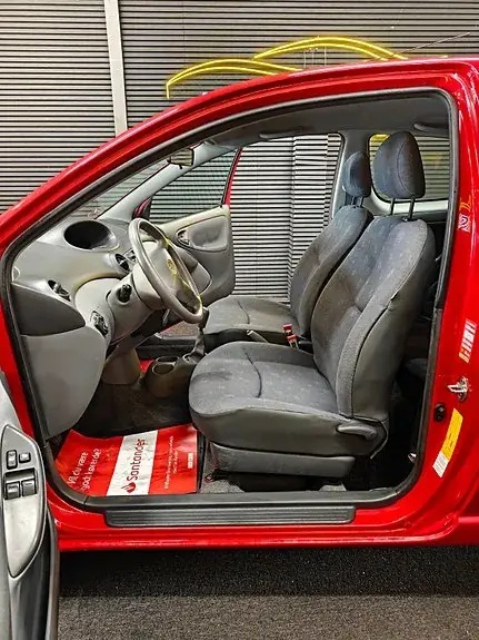 Toyota Yaris 2002 photo 5