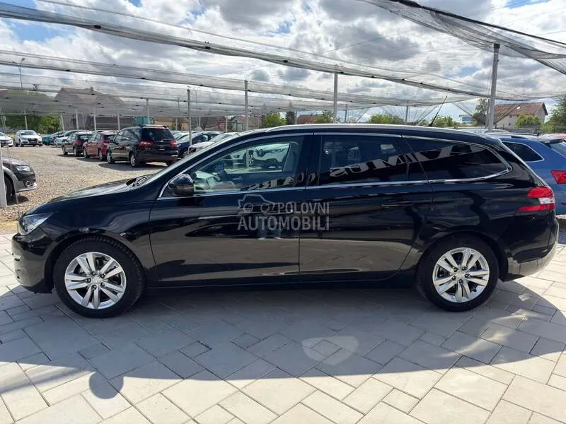 Peugeot 308 2015 photo 4