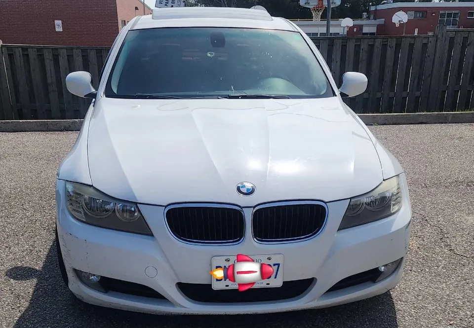 BMW 3Series 2012 photo 3