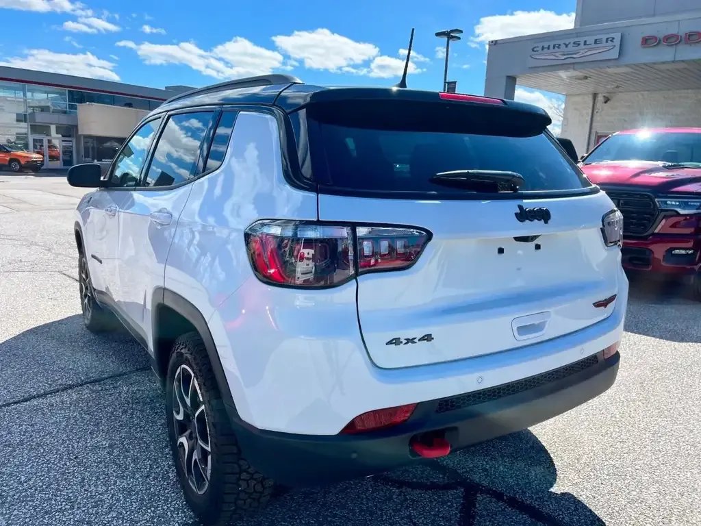 Jeep Compass 2026 photo 3