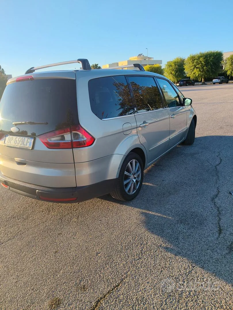 Ford Galaxy 2008 photo 2