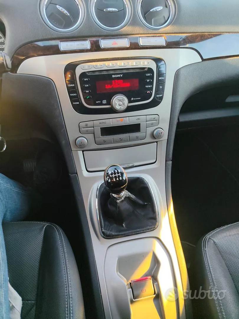 Ford Galaxy 2008 photo 5