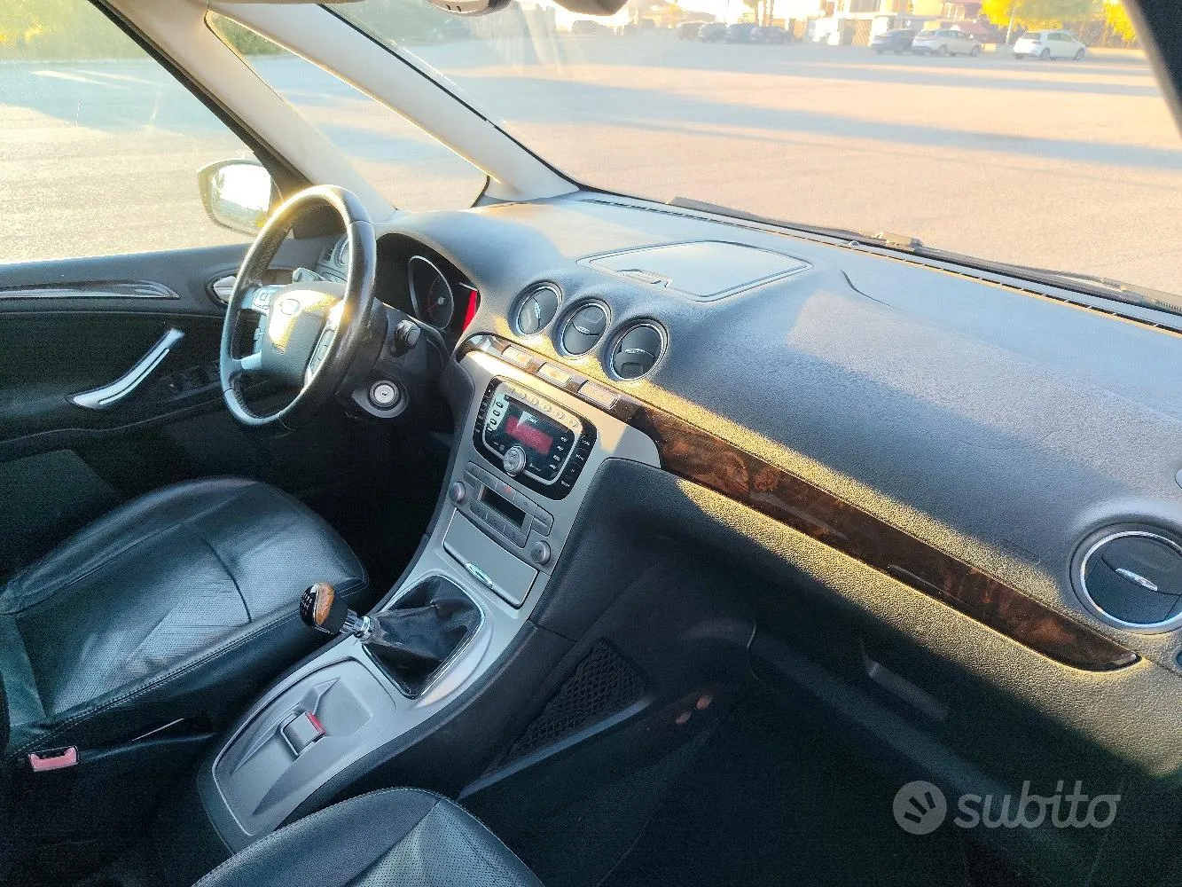 Ford Galaxy 2008 photo 4