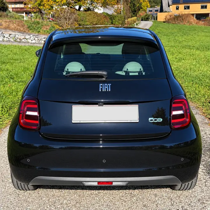 Fiat 500E 2022 photo 3