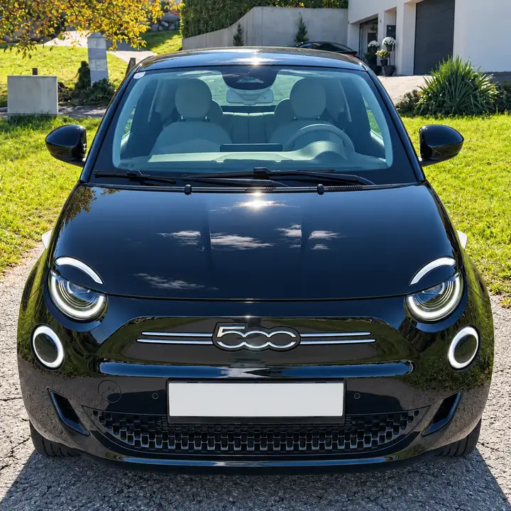 Fiat 500E 2022 photo 2
