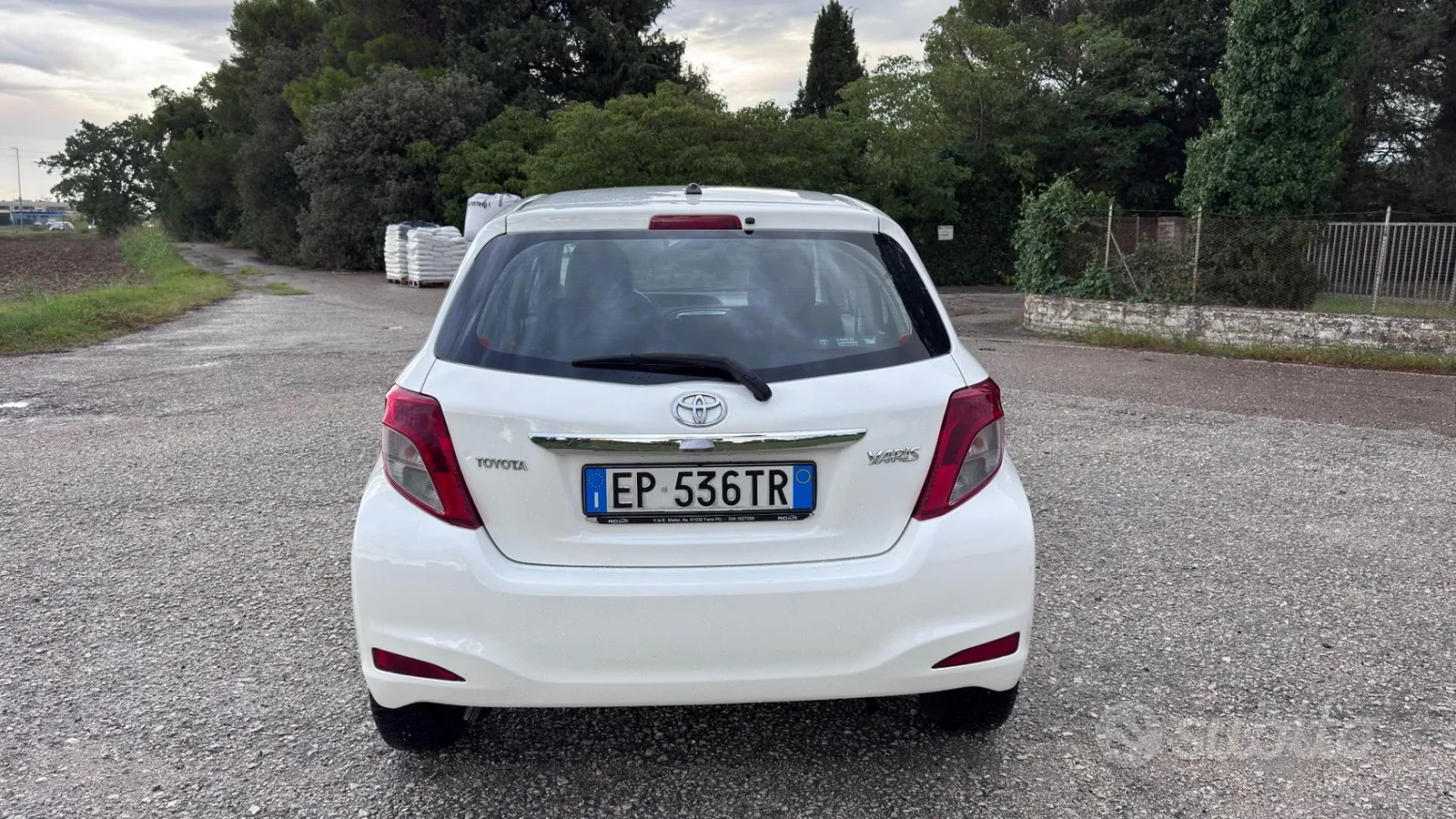 Toyota Yaris 2013 photo 5