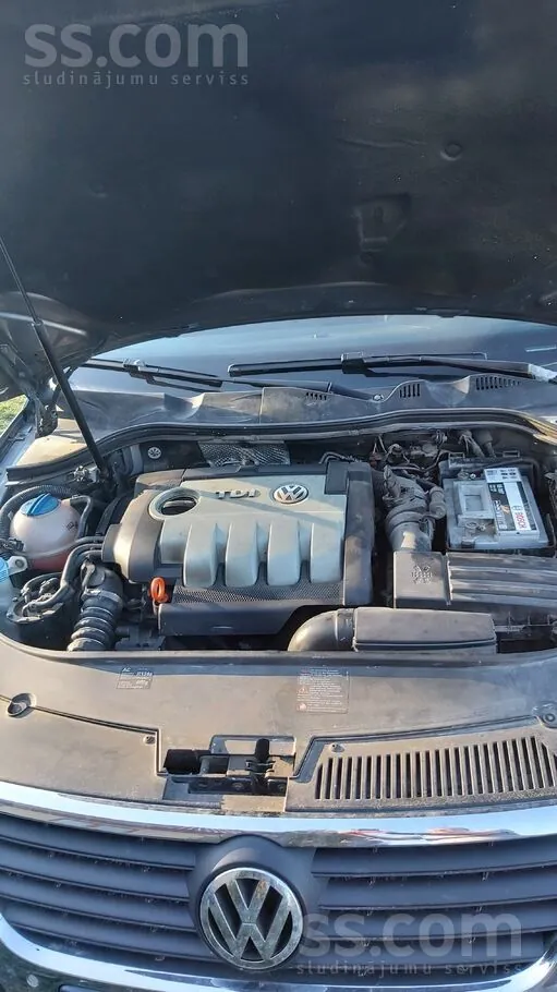 Volkswagen Passat 2006 photo 2