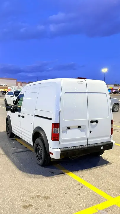Ford Transit Connect 2011 photo 4