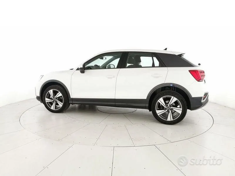 Audi Q2 2022 photo 2