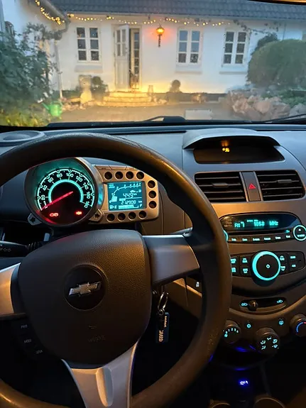 Chevrolet Spark 2011 photo 3