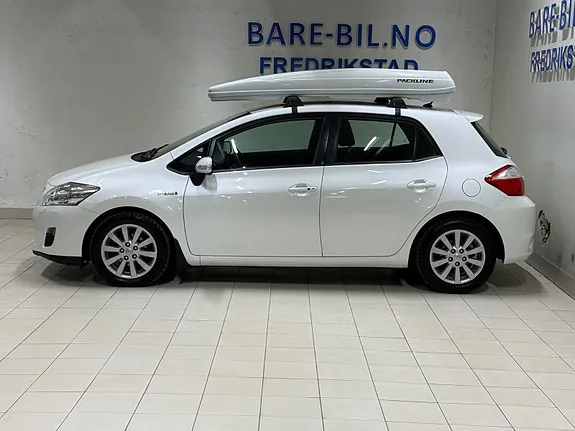 Toyota Auris 2012 photo 3