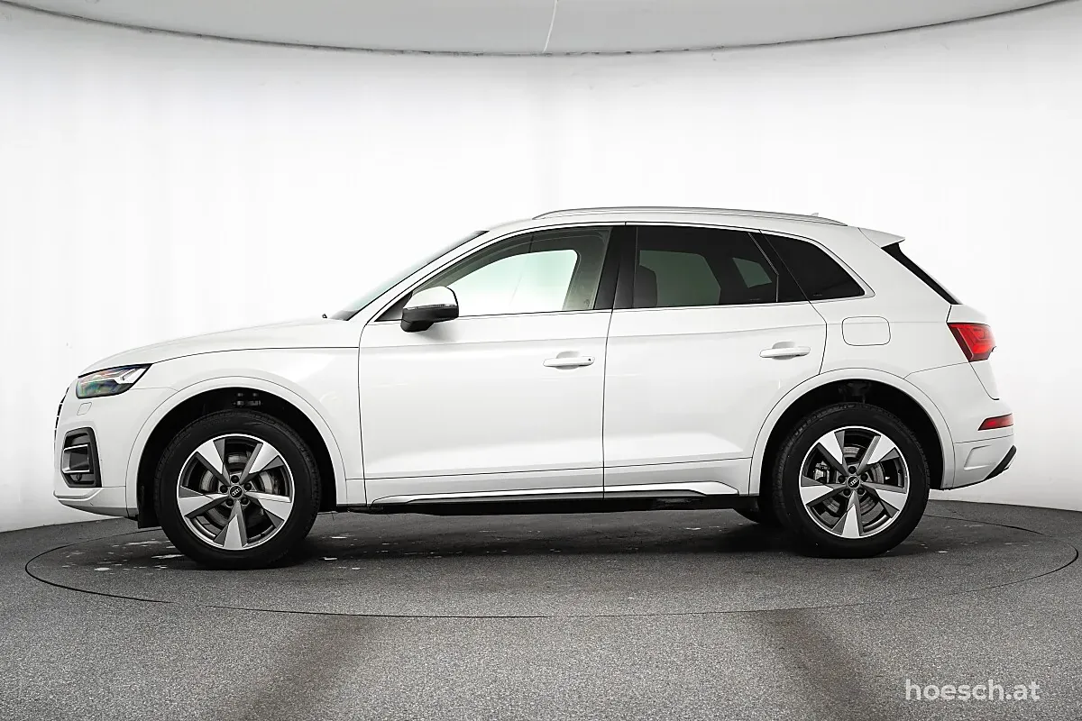 Audi Q5 2023 photo 3