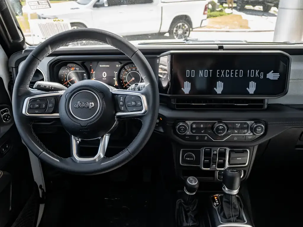 Jeep Wrangler 2026 photo 3