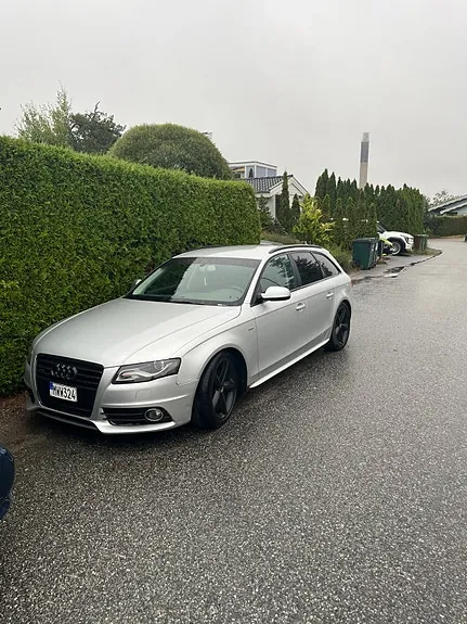 Audi A4 2009 photo 2