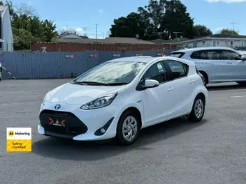 Toyota Aqua 2017 photo 4