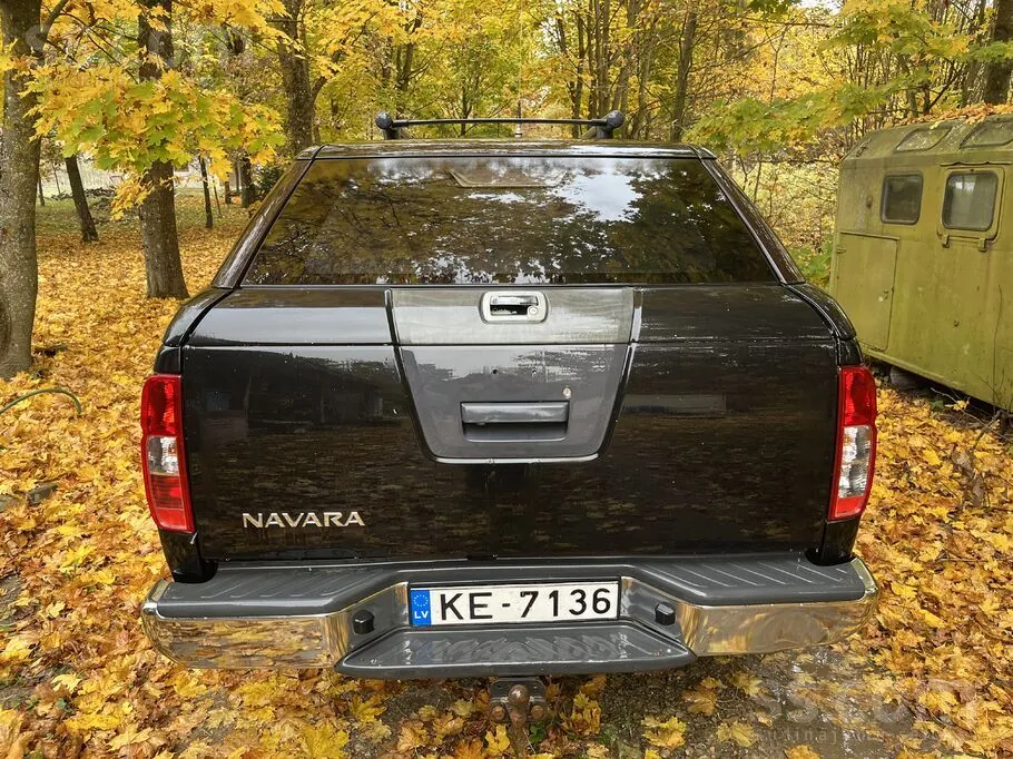 Nissan Navara 2011 photo 5
