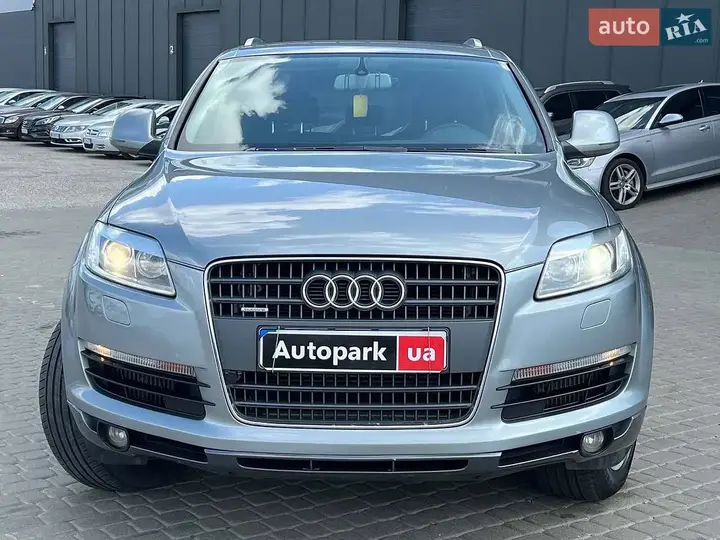Audi Q7 2007 photo 2