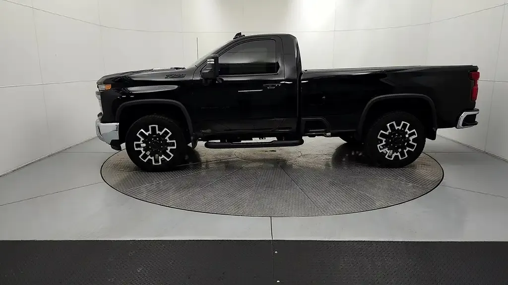 Chevrolet Silverado 2500 2026 photo 5