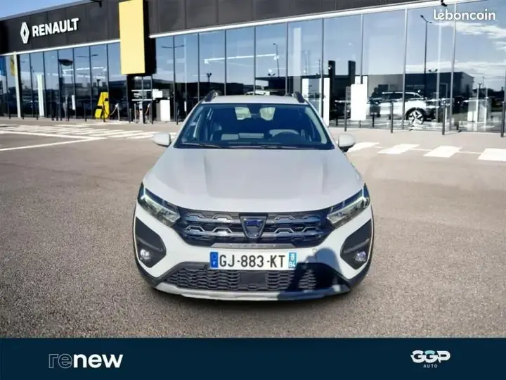 Dacia Sandero 2022 photo 2