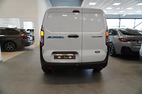 Ford Transit Courier 2025 photo 5