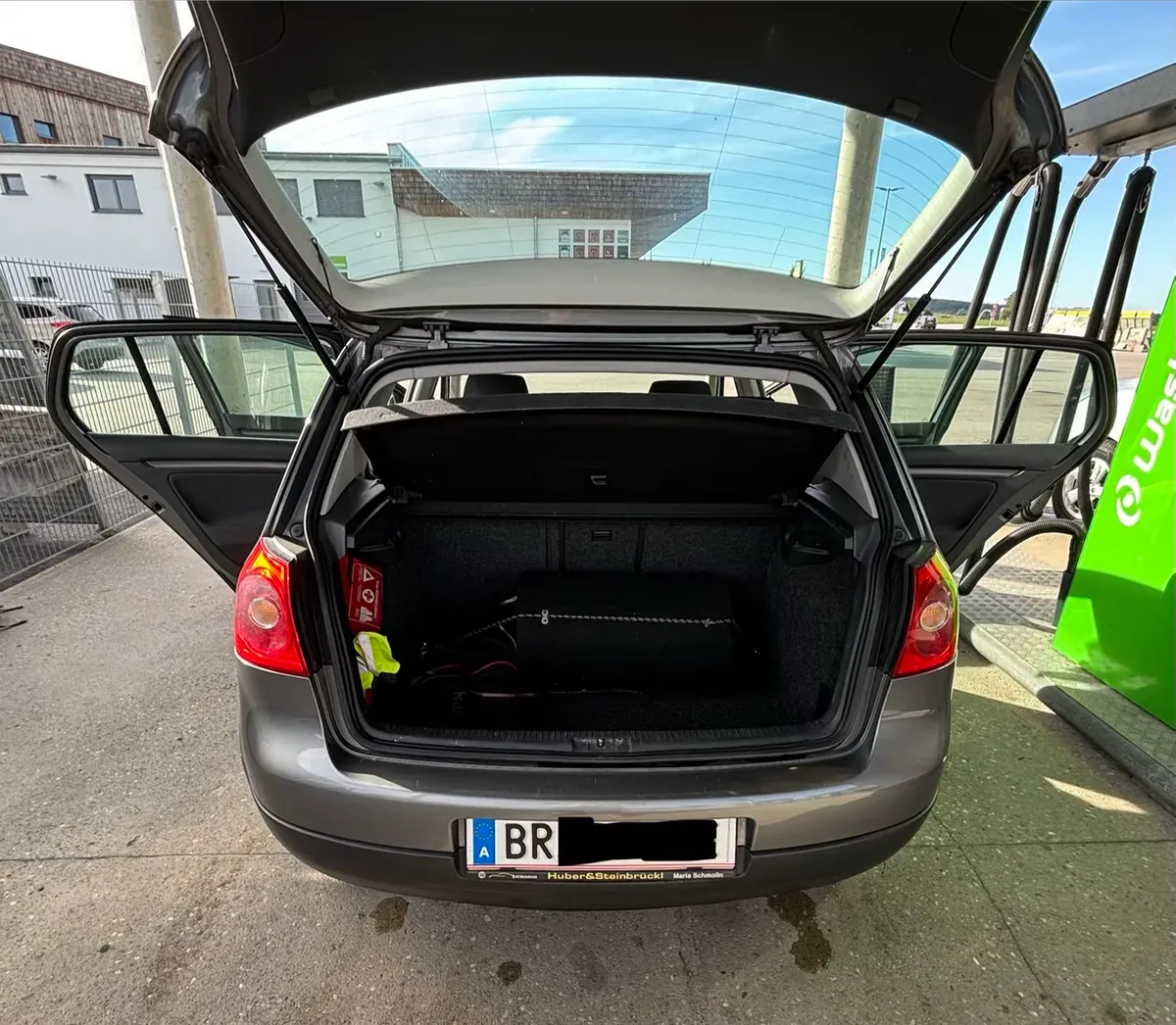 Volkswagen Golf 2004 photo 2