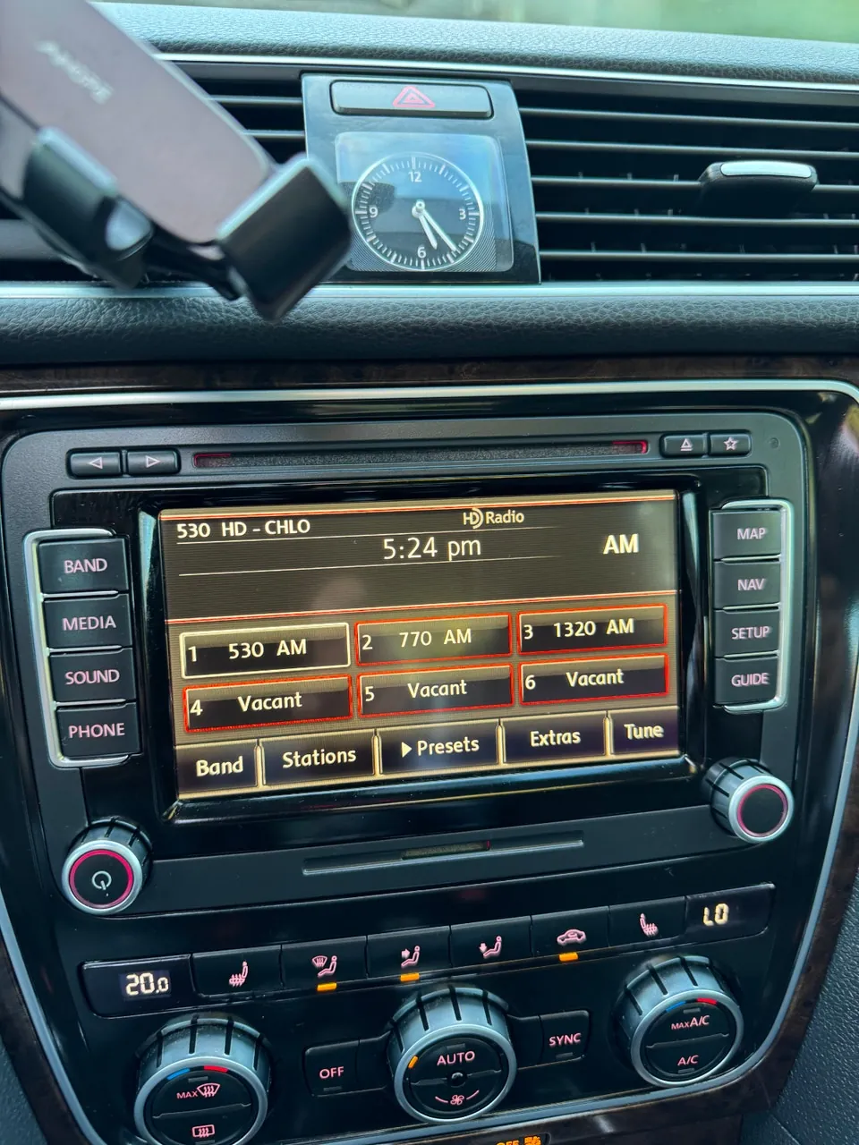 Volkswagen Passat 2015 photo 2