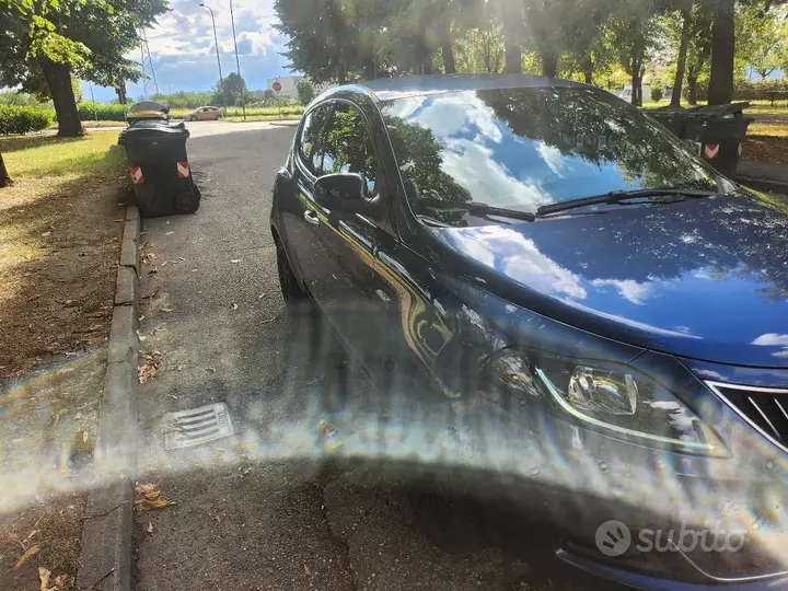 Lancia Ypsilon 2022 photo 2