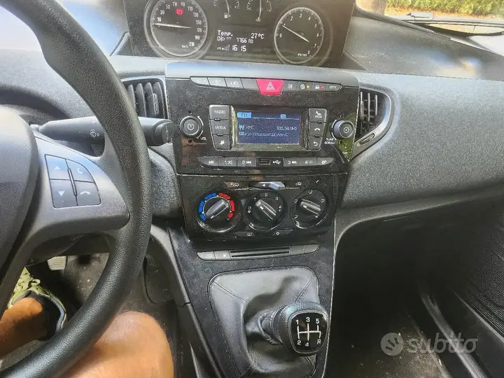 Lancia Ypsilon 2022 photo 4