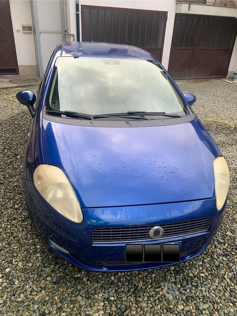 Fiat Grande Punto 2006 photo 3