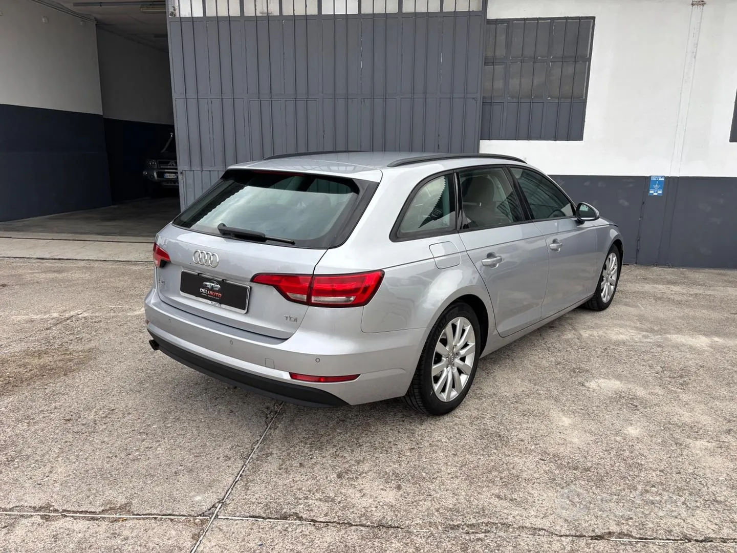 Audi A4 2016 photo 4