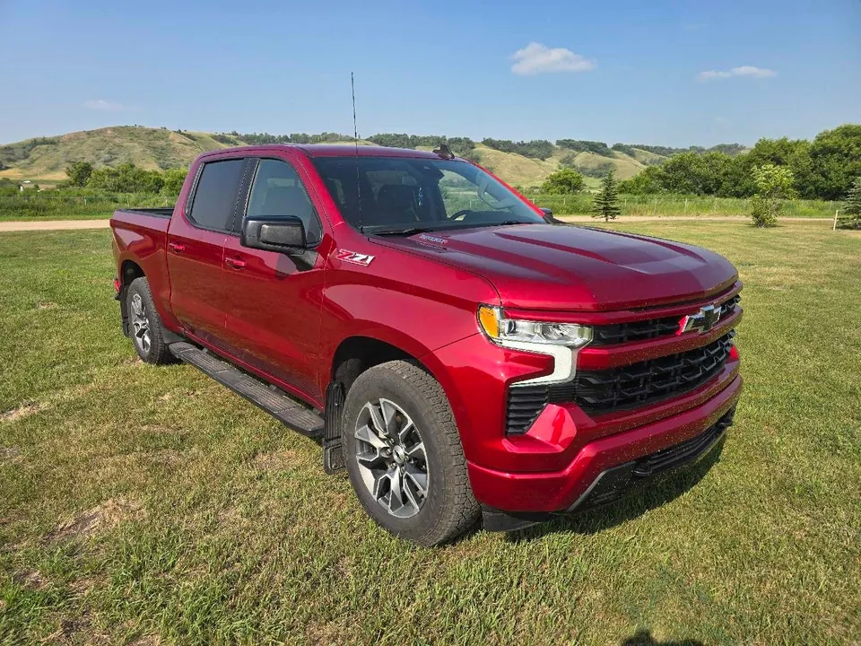 Chevrolet Silverado 1500 2024 photo 3