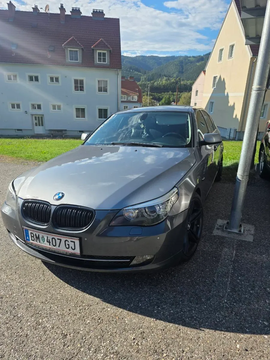 BMW 5 Series 2008 photo 3