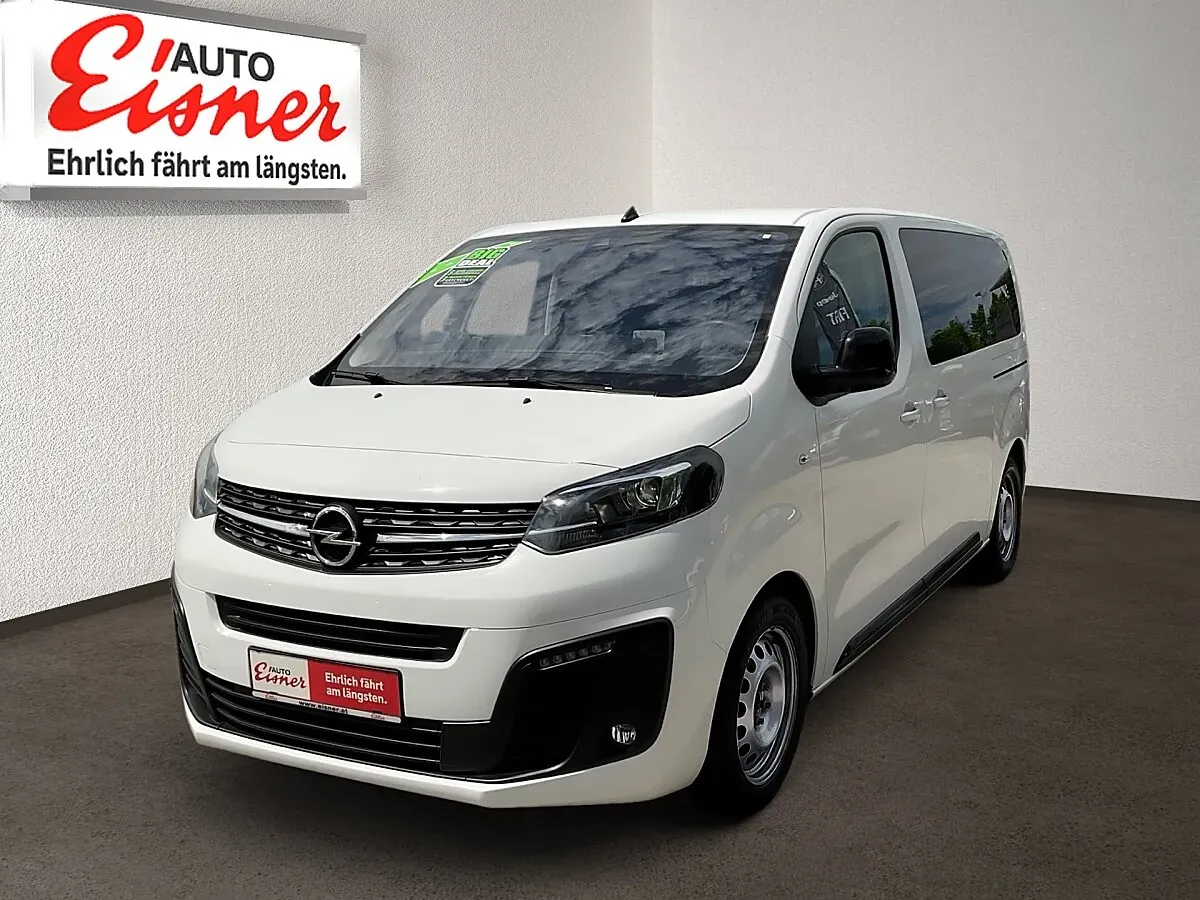 Opel Zafira 2022 photo 2