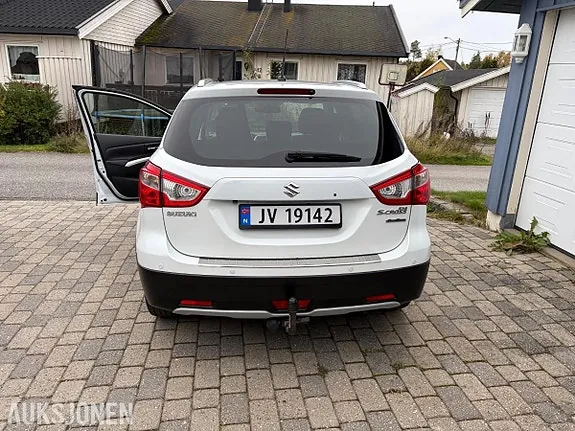 Suzuki Sx4 S-Cross 2013 photo 4