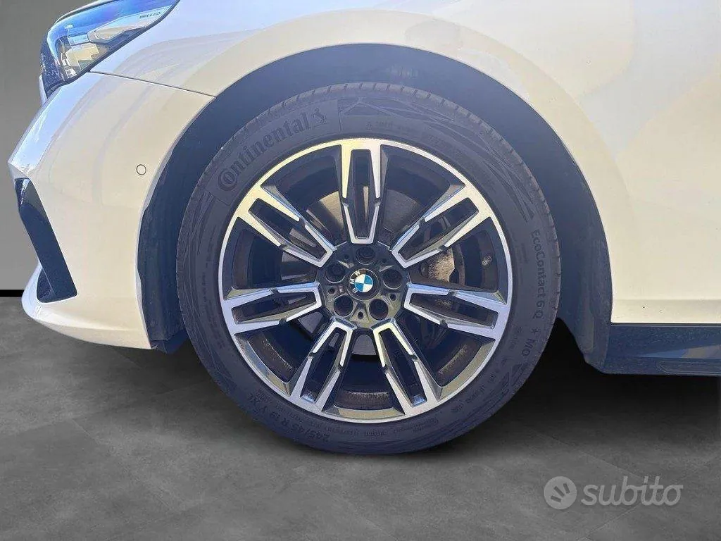 BMW 5 Series 2025 photo 4