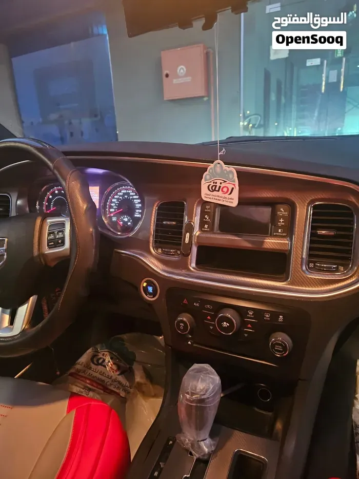 Dodge Charger 2011 photo 2