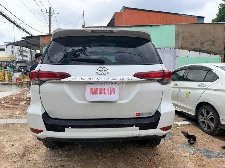 Toyota Fortuner 2022 photo 4