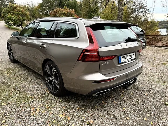 Volvo V60 2019 photo 5