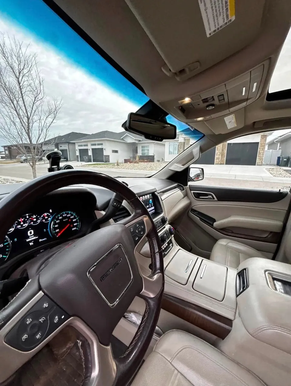 GMC Yukon 2018 photo 3