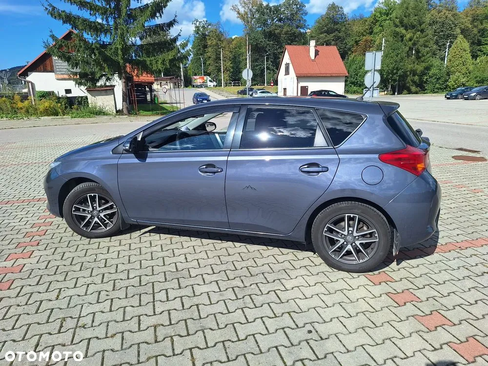 Toyota Auris 2015 photo 4