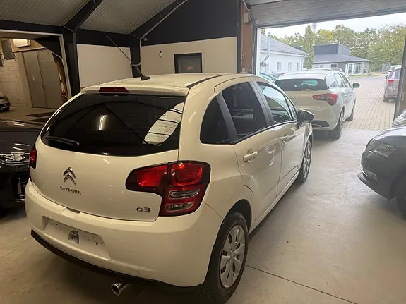 Citroen C3 2011 photo 4