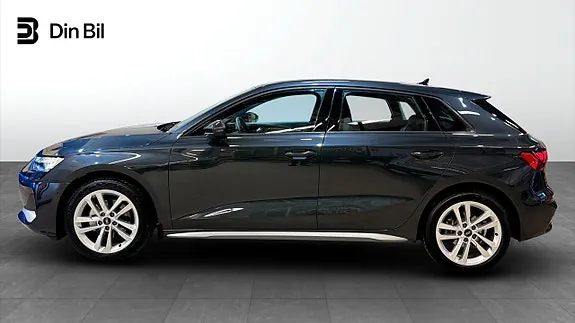 Audi A3 2025 photo 2