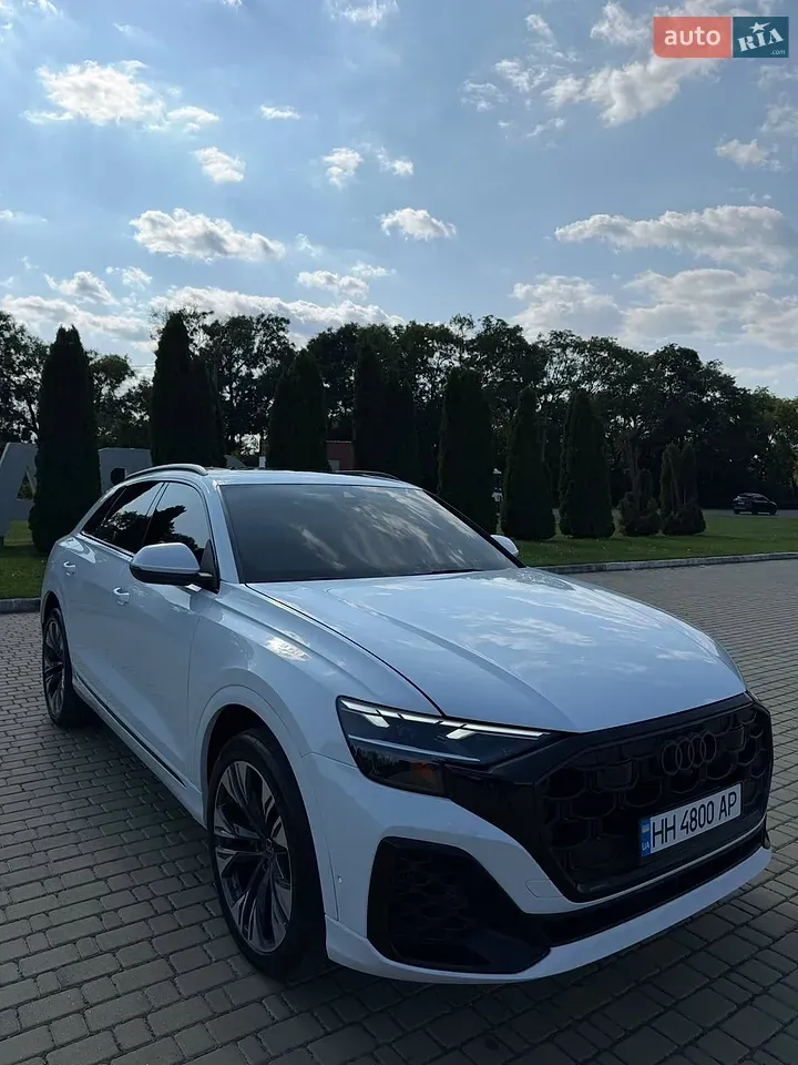 Audi Q8 2024 photo 2