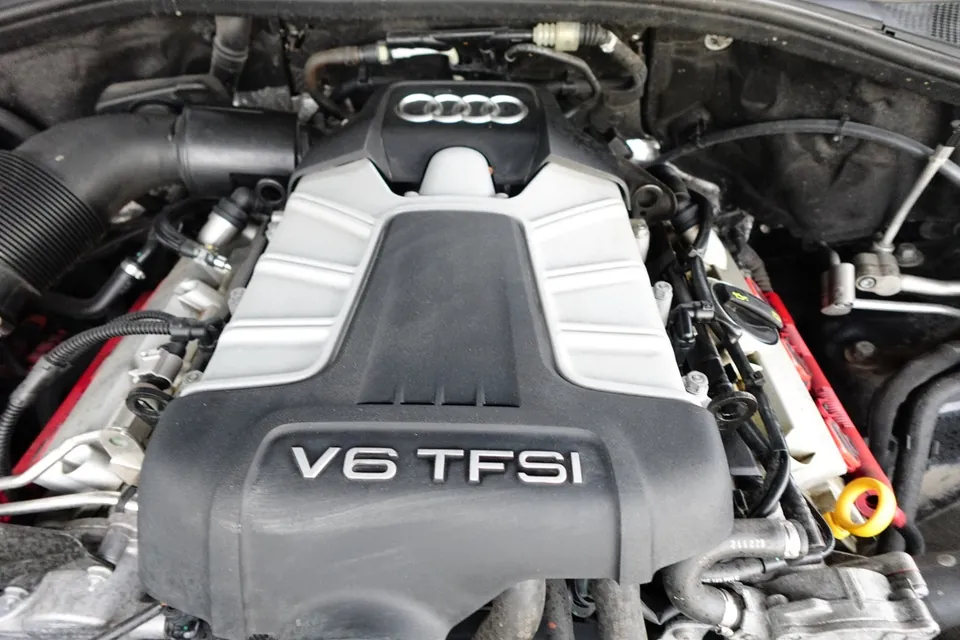 Audi Q7 2015 photo 4