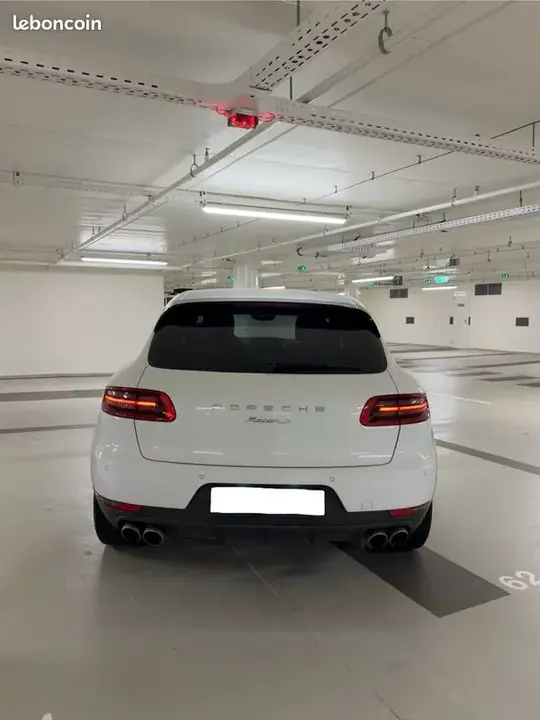 Porsche Macan 2016 photo 2