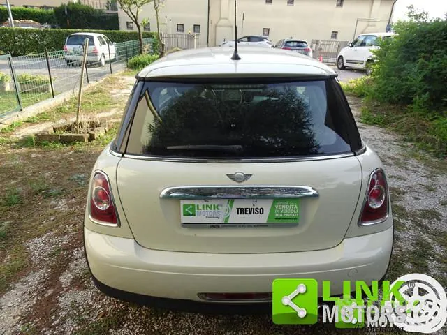 Mini One 2012 photo 4