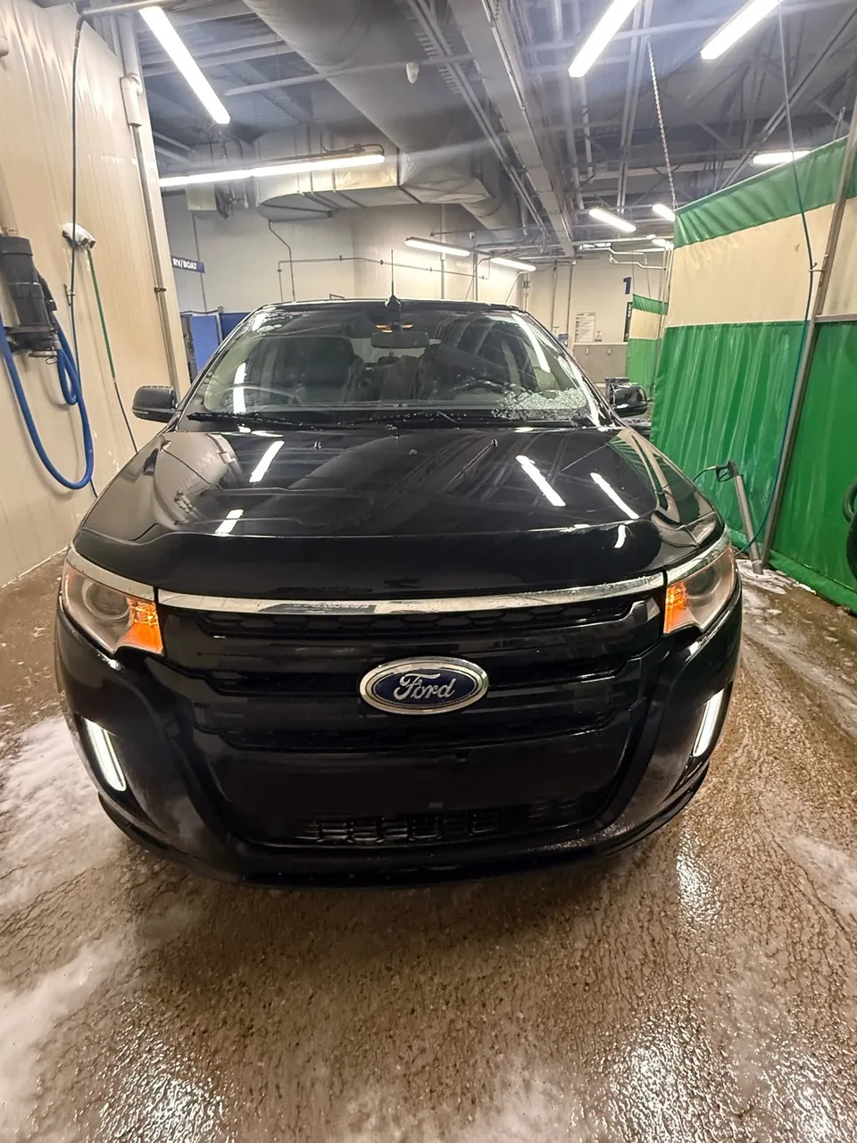 Ford Edge 2013 photo 2