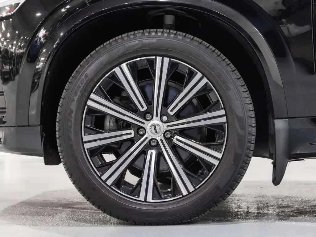 Volvo Xc90 2023 photo 2