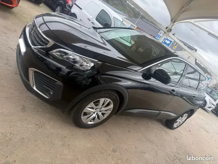 Peugeot 5008 2018 photo 5