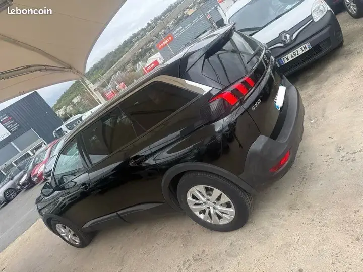 Peugeot 5008 2018 photo 4